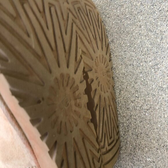 UGG Australia Classic Short Metallic Snake Boots 7 W Sand Leather 1101473 Shoes - Picture 2 of 9